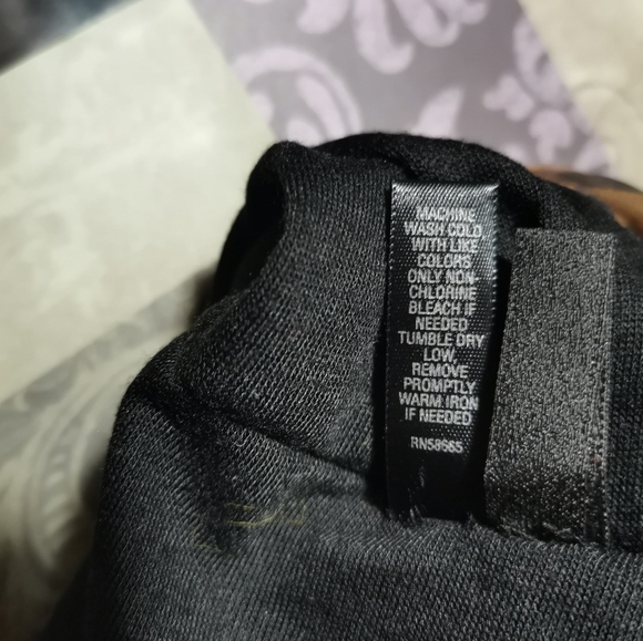 Tarnish Scarf - Picture 5 of 5